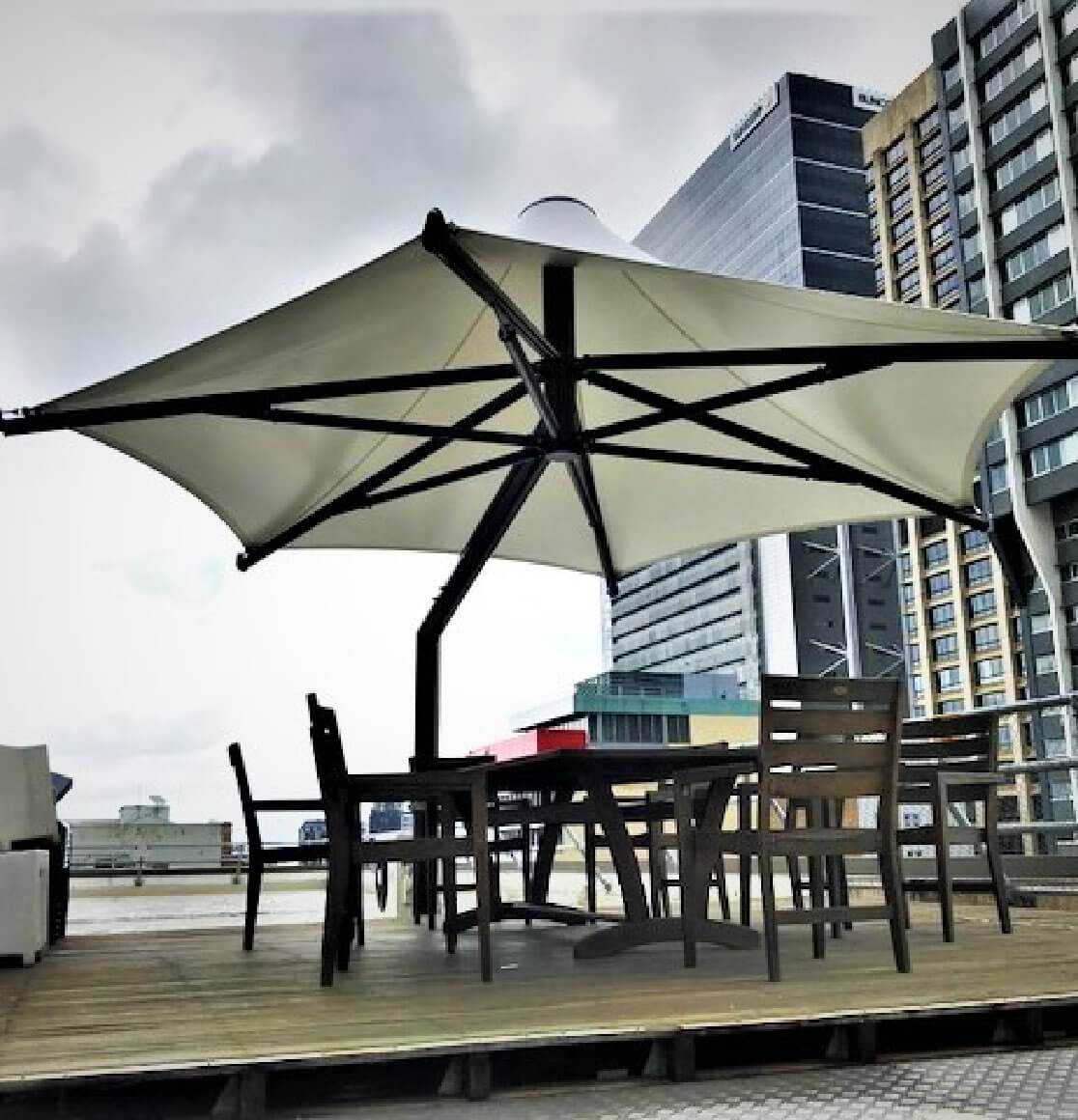 Outdoor umbrellas deals brisbane