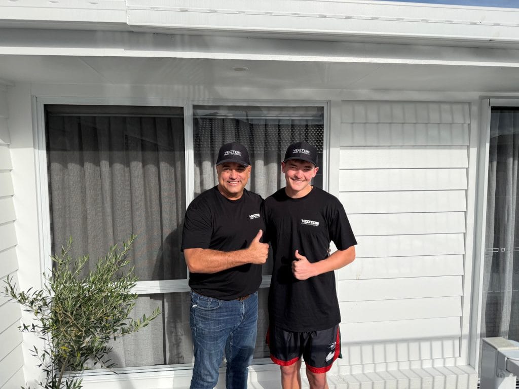 Vector & Mason Robinson